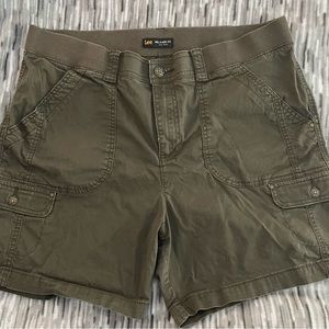 Women’s Plus size  Lee relaxed fit cargos